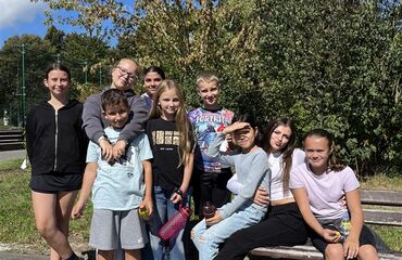 Deváťáci provázeli šesťáky školou