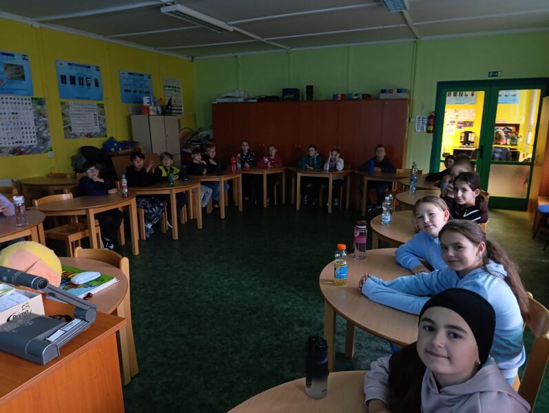 4.B se učí, jak to frčí!